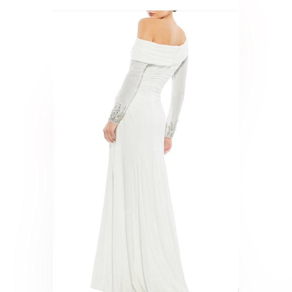 NWT MAC DUGGAL BEADED CUFF DROP SHOULDER FAUX WRAP GOWN SIZE 8-6386 - Picture 2 of 4